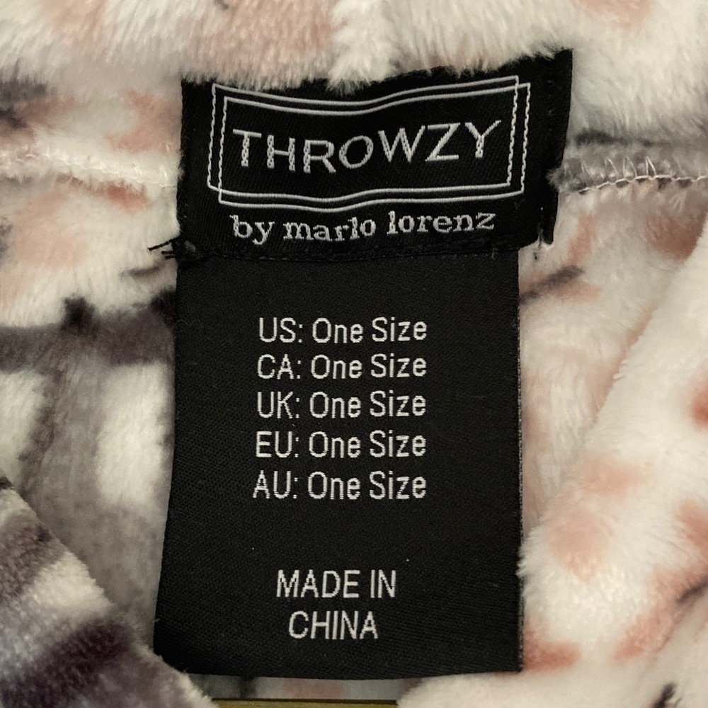 Throwzy Mario Lorenz Sloth & Hearts pattern One Size hooded wearable blanket - Picture 3 of 6